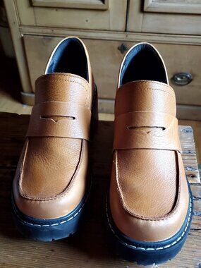 Joan Now City Penny Loafer, size 9 $150.00